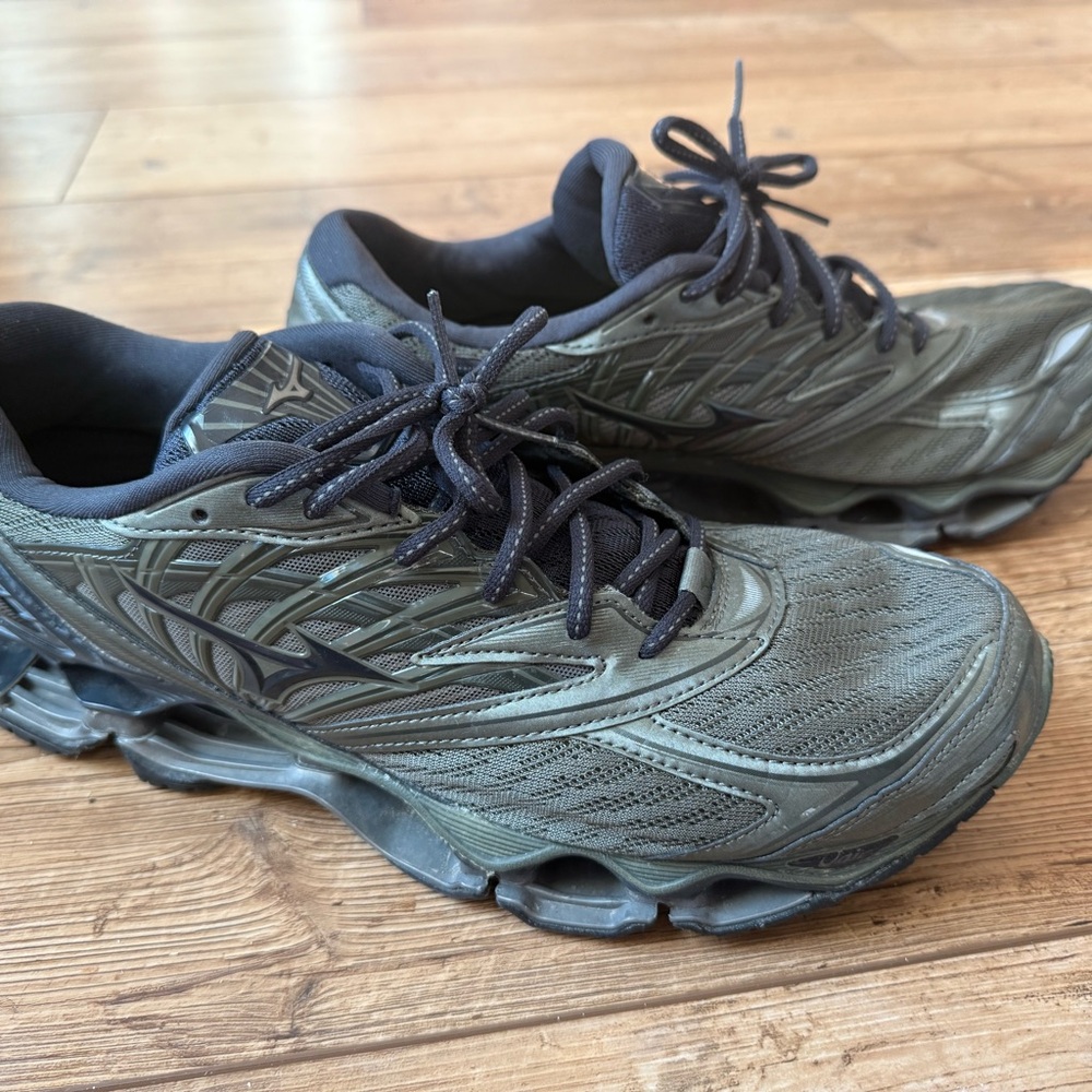 Mizuno Wave Prophecy 8 Size 12